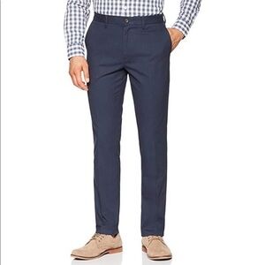 Amazon Essentials Slim-Fit Chino Pant